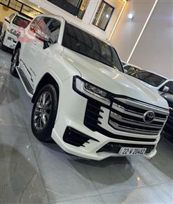 تۆیۆتا لاند کروزەر